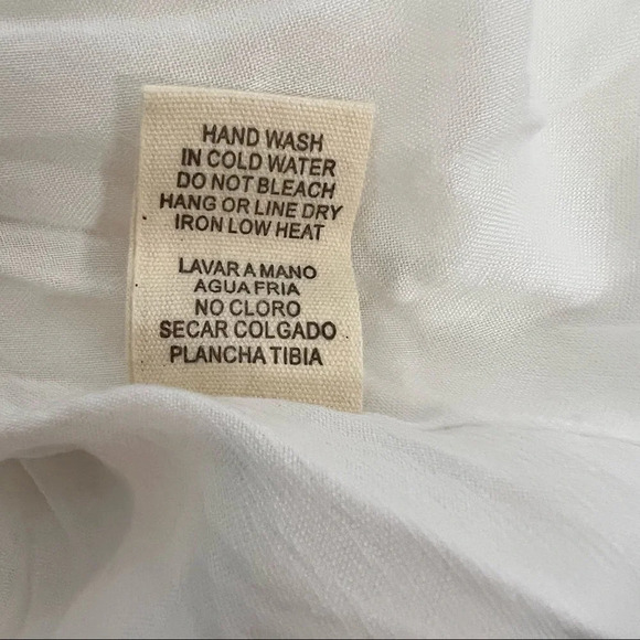 Quiet Storm Textured Print Lace Tie Back Romper White Size M NEW - Picture 9 of 11